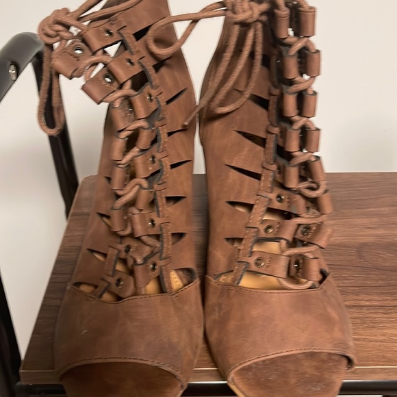 Open toe booties….. Spring time in effect - Picture 1 of 5